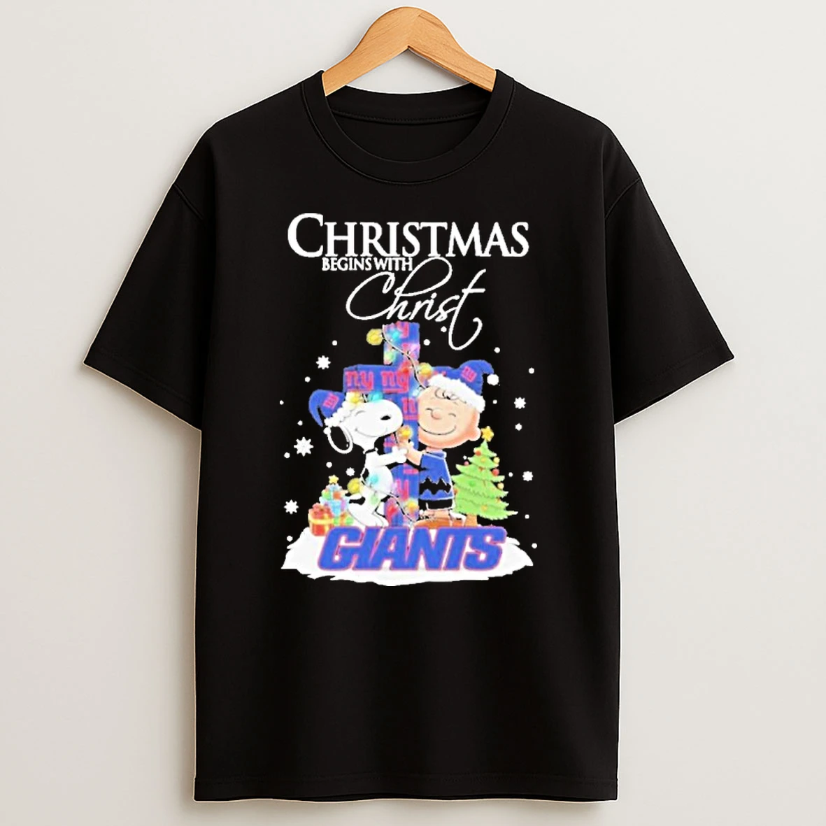 2025 Snoopy And Charlie Brown The Peanuts X New York Giants Merry Christmas Begins With Christ Tshirt Hoodie