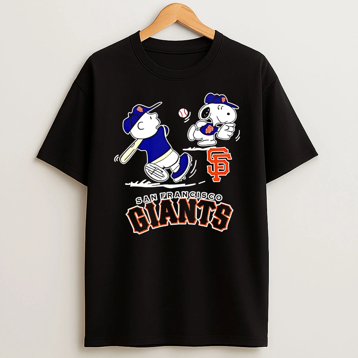 Awesome Peanuts Charlie Brown And Snoopy Playing Baseball San Francisco Giants Tshirt Hoodie