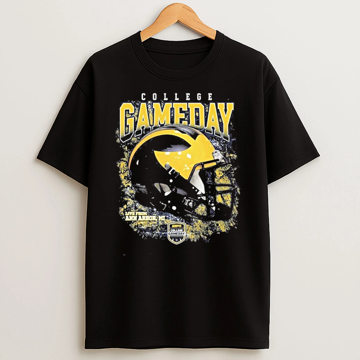 College Gameday 2025 Michigan Wolverines Helmet Tshirt Hoodie