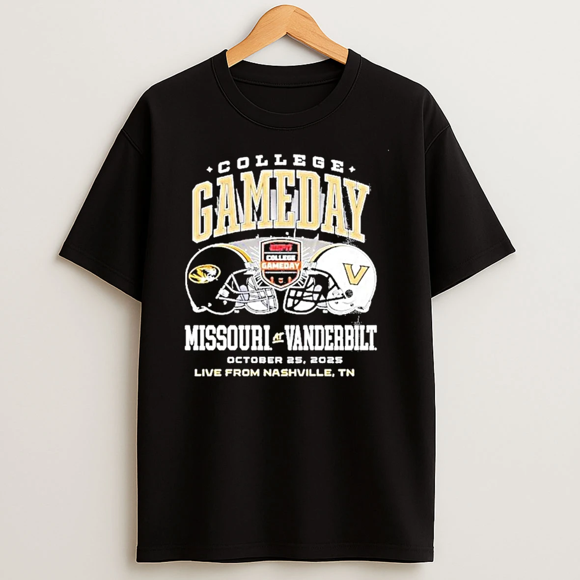 College Gameday 2025 Missouri Tigers Vs Vanderbilt Commodores Dueling Helmet Tshirt Hoodie