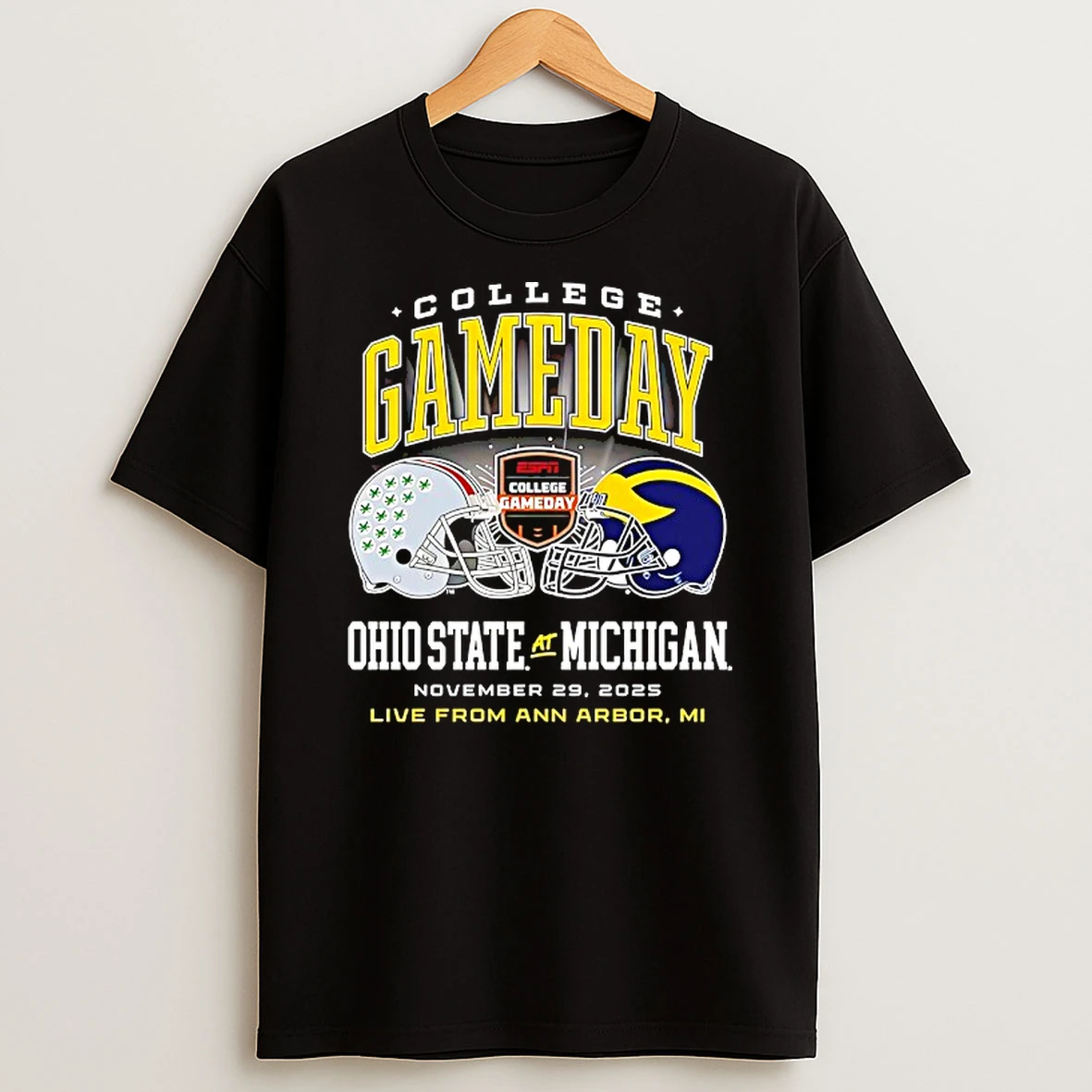 College Gameday Michigan Wolverines Vs Ohio State Buckeyes Head To Head Helmet Tshirt Hoodie