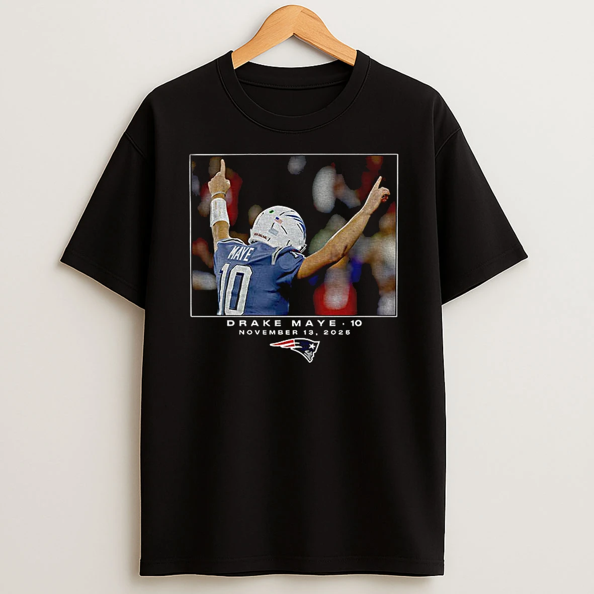 Drake Maye New England Patriots Nfl Flash Features Week November 13 2025 Tshirt Hoodie