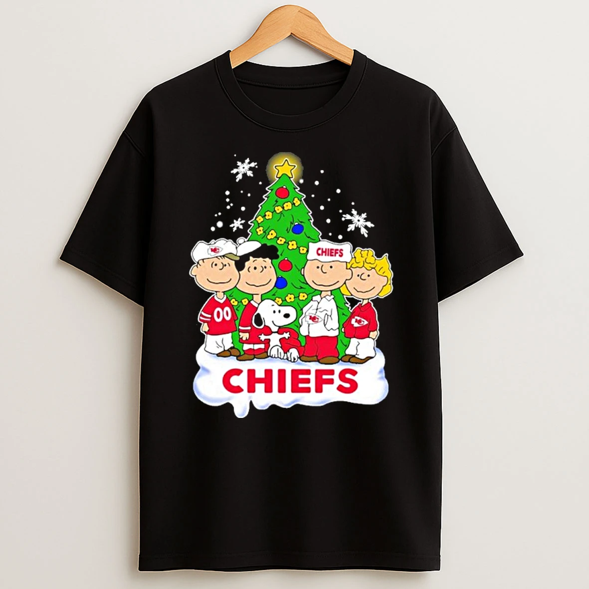 Kansas City Chiefs X The Peanuts Christmas 2025 Tshirt Hoodie
