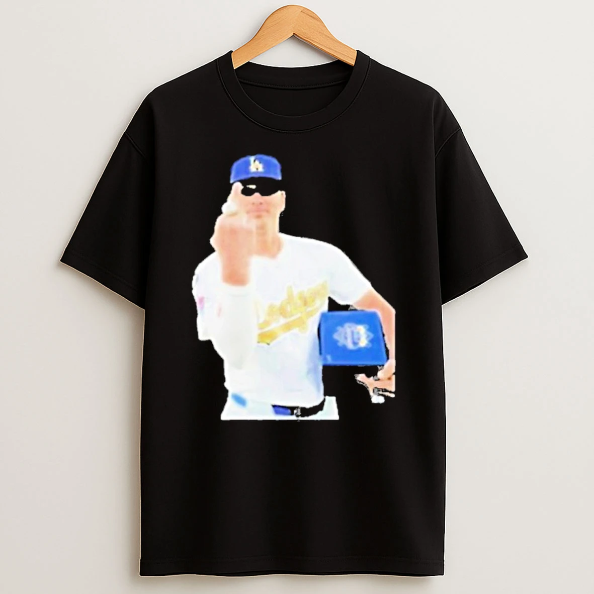 Kike Hernandez Middle Finger Ring Los Angeles Dodgers 2025 World Series Champions Tshirt Hoodie