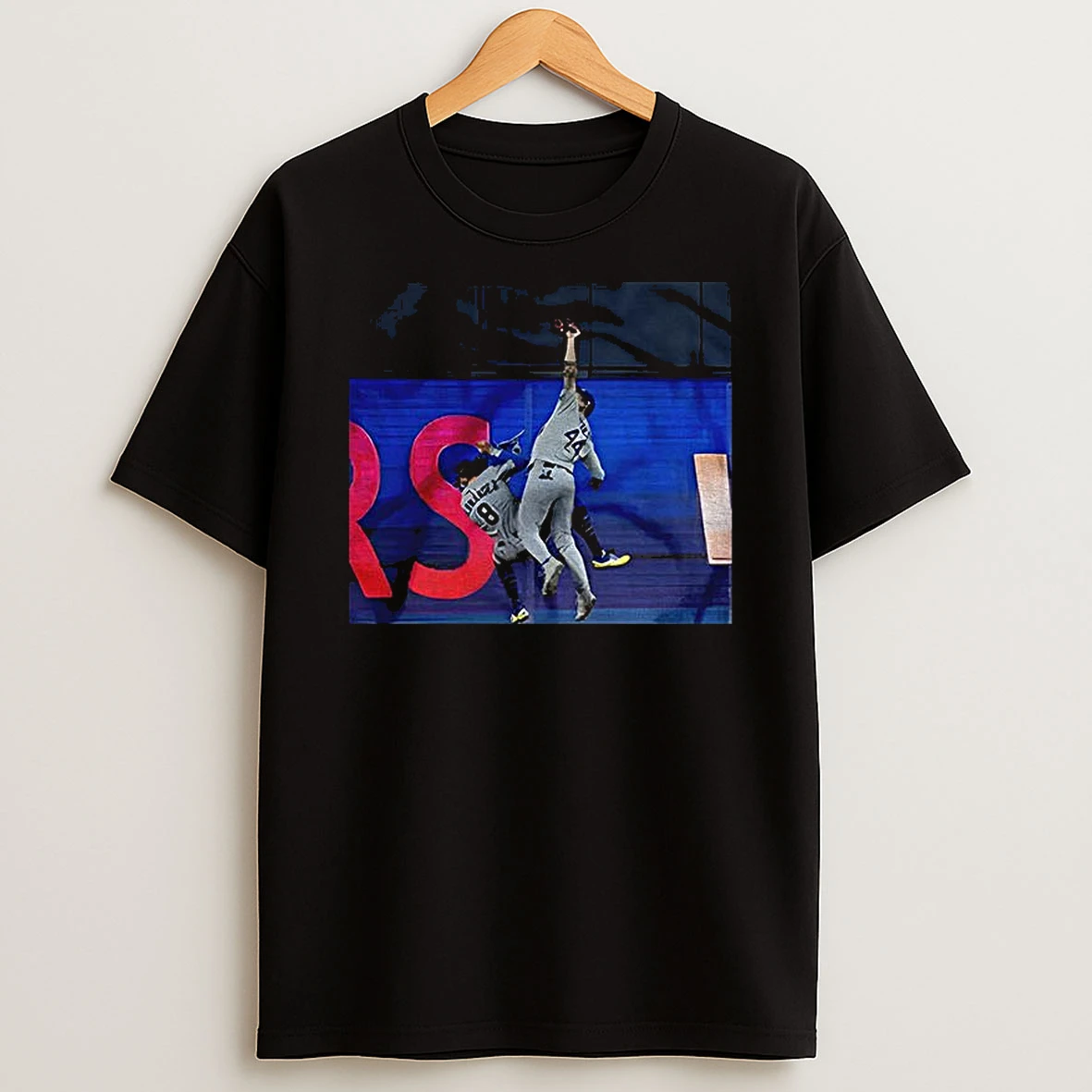 Kike Hernandez Vs Andy Pages Los Angeles Dodgers Crash Collide 2025 World Series Champions Tshirt Hoodie