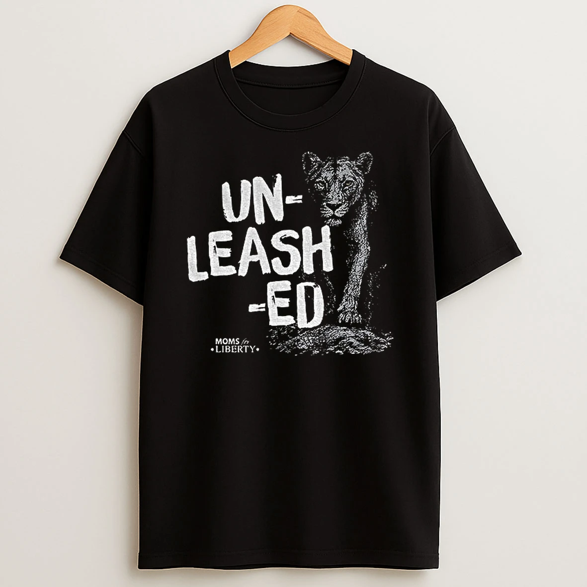 Lion Unleashed Moms For Liberty Vintage Tshirt Hoodie