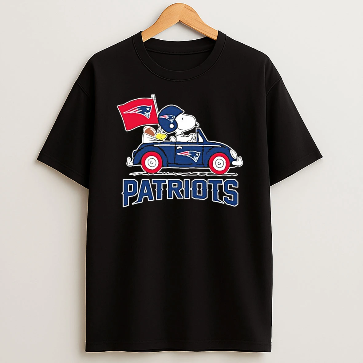 New England Patriots Football X Snoopy Drive Car Tshirt Hoodie