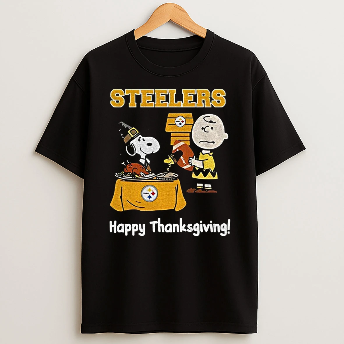 Pittsburgh Steelers Thanksgiving With Snoopy And Charlie Brown Nfl Tshirt Hoodie