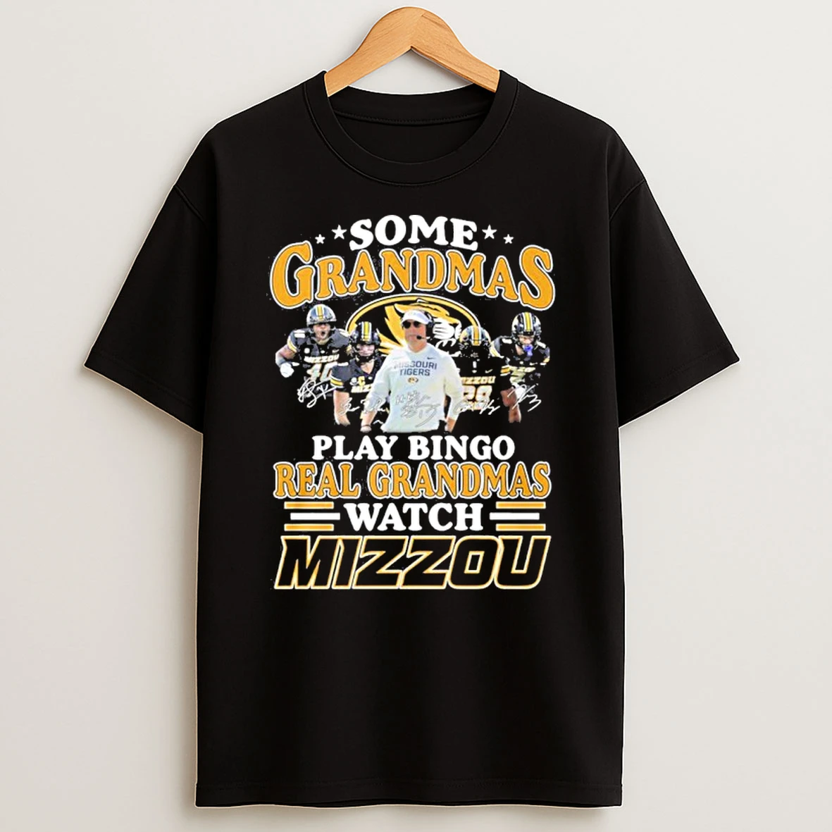 Some Grandmas Play Bingo Real Grandmas Watch Mizzou Tigers Tshirt Hoodie