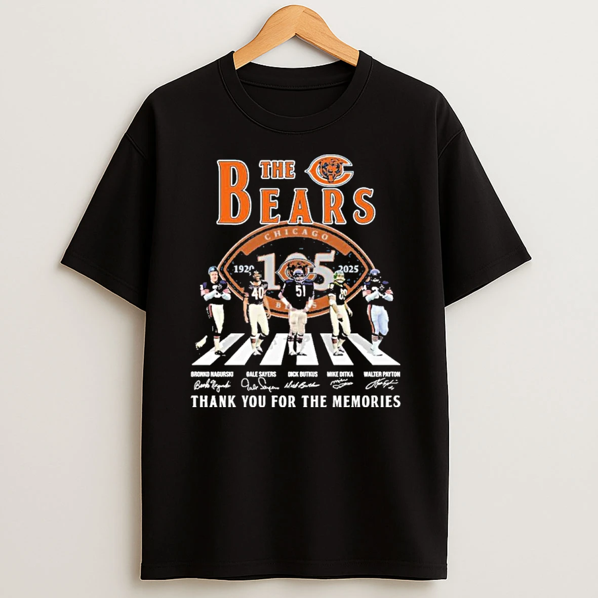The Chicago Bears Abbey Road 2025 Tshirt Hoodie