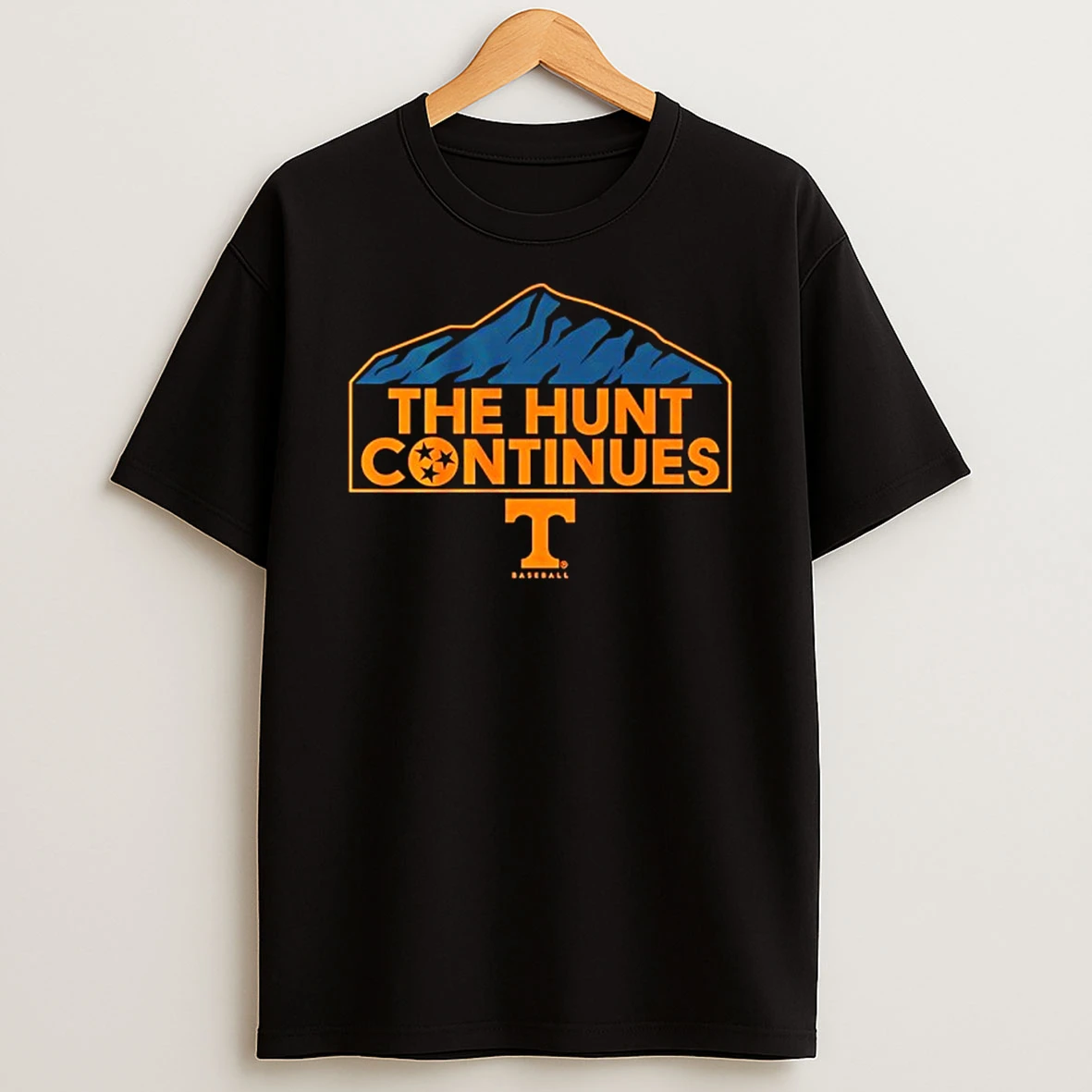 The Hunt Continues Tennessee Volunteers Baseball Mountain Logo Tshirt Hoodie
