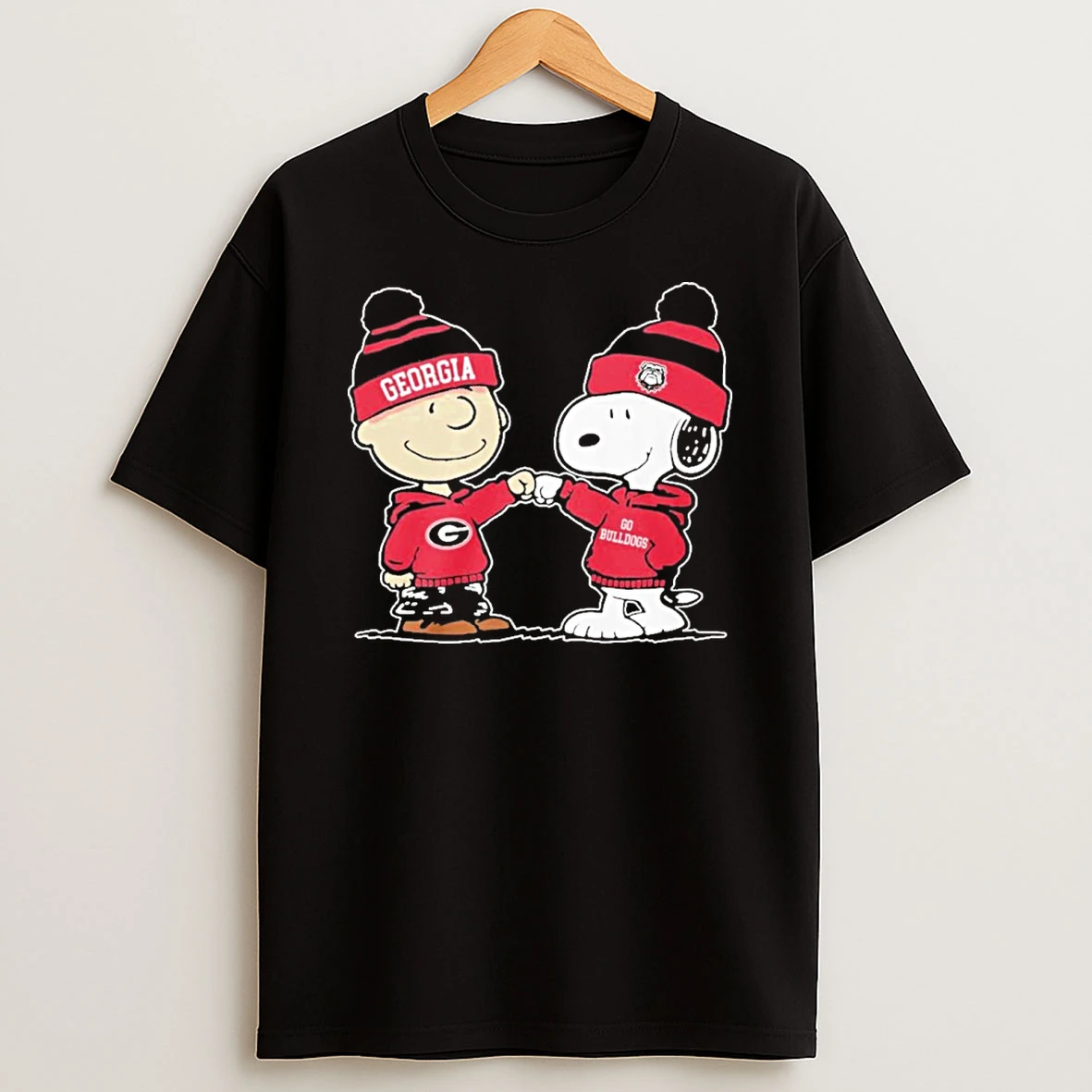 The Peanuts Fist Bump Georgia Bulldogs Tshirt Hoodie