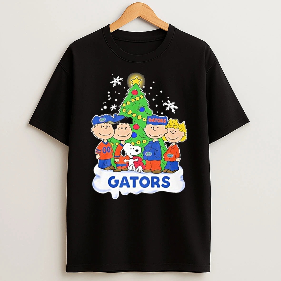 The Peanuts Florida Gators Merry Christmas 2025 Tshirt Hoodie