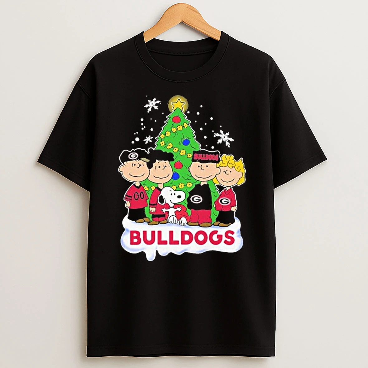 The Peanuts Georgia Bulldogs Merry Christmas 2025 Tshirt Hoodie