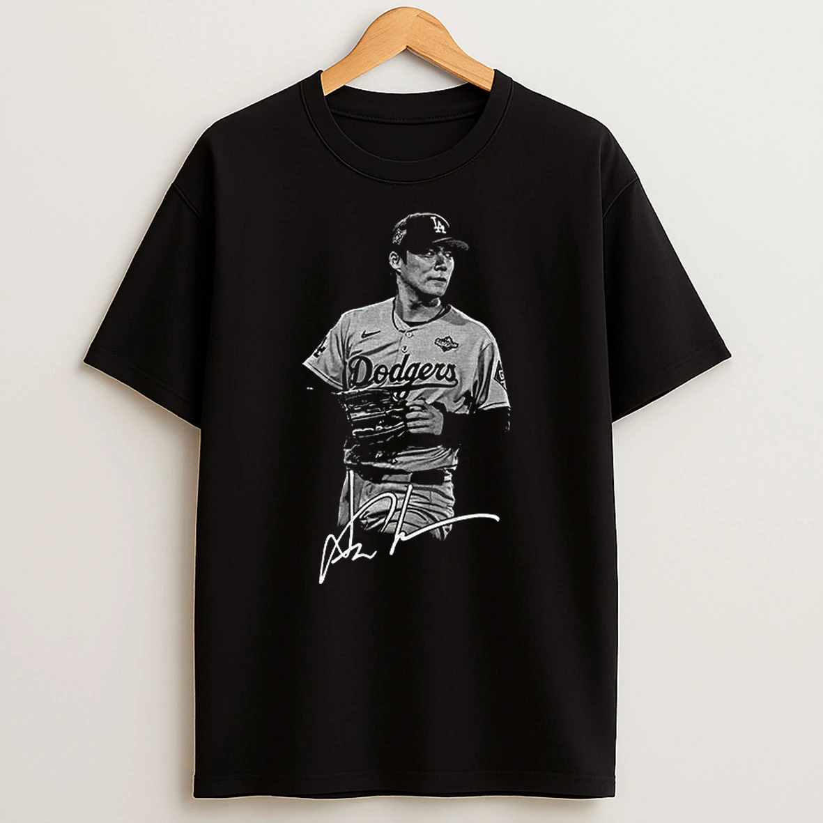 Yoshinobu Yamamoto Los Angeles Dodgers Mlb World Series Champions Signature Tshirt Hoodie