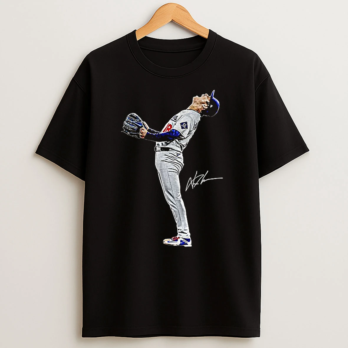 Yoshinobu Yamamoto Mvp Lights Out Los Angeles Dodgers Mlb Baseball World Series 2025 Signature Tshirt Hoodie