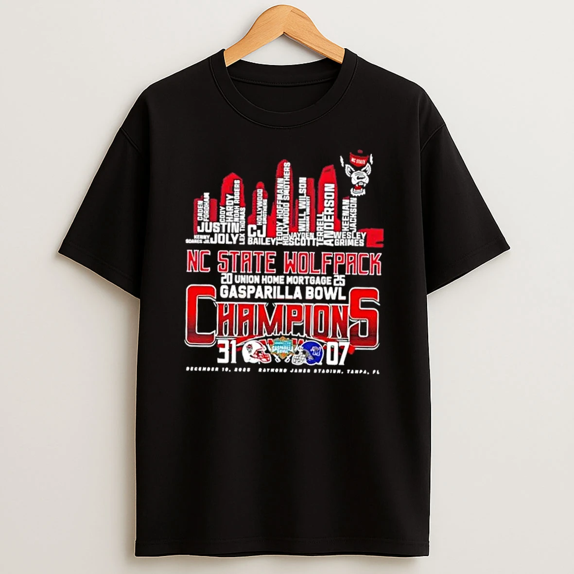 2025 Gasparilla Bowl Champions Nc State Wolfpack All Names City Skyline T Shirt