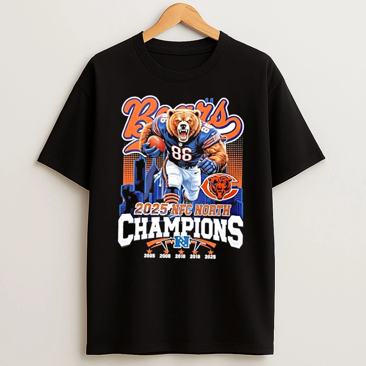 2025 Nfc North Champions Chicago Bears Football Mascot Skyline T Shirt