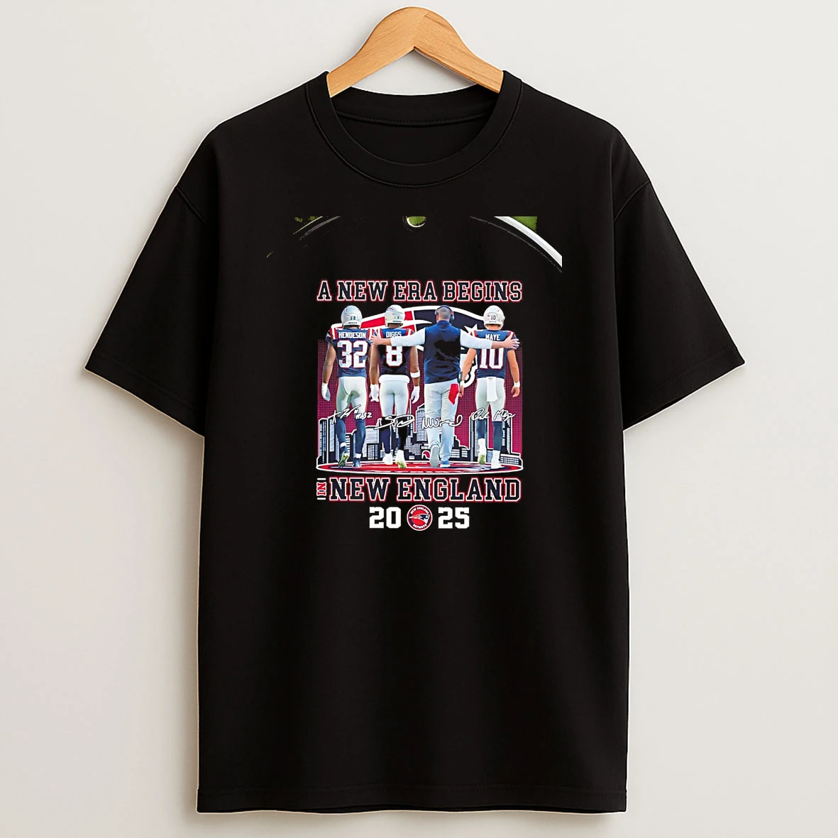 A New Era Begins In New England Patriots 2025 Team Players Chriast T Shirt