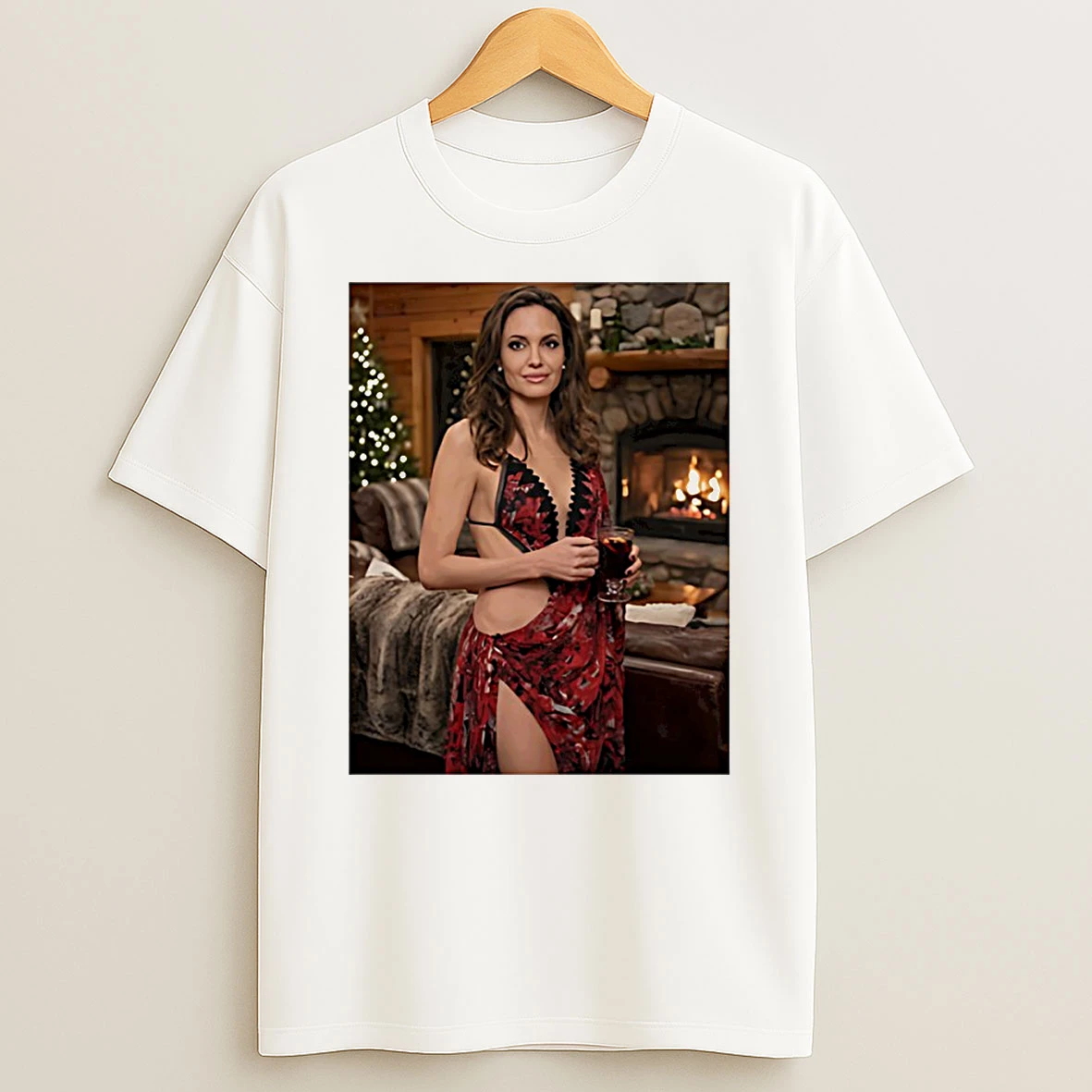 Angelina Jolie Wishes All Happy Christmas Circle T Shirt