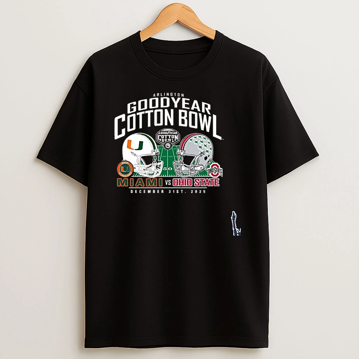 Arlington Miami Hurricanes Vs Ohio State Buckeyes 2025 Cotton Bowl Helmet Matchup T Shirt