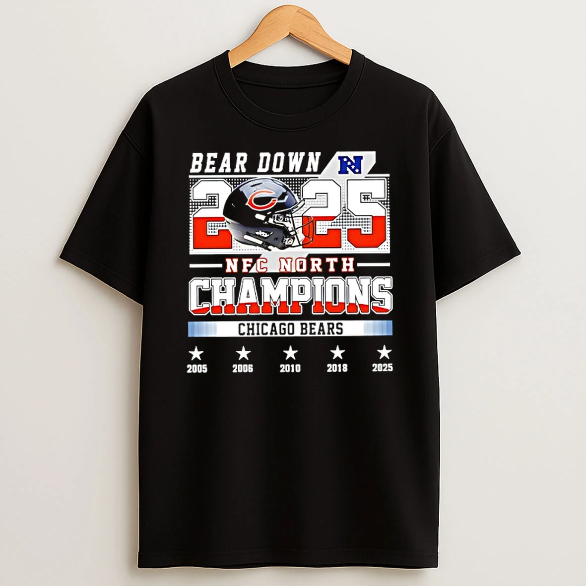 Beat Down 2025 Nfc North Champions Chicago Bears Helmet T Shirt