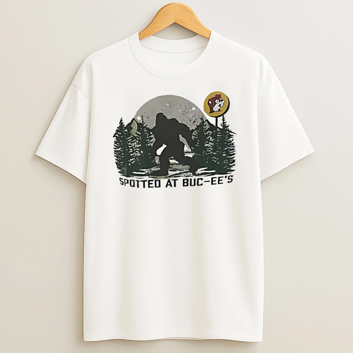 Bigfoot Spotted At Buc Ees Circle T Shirt