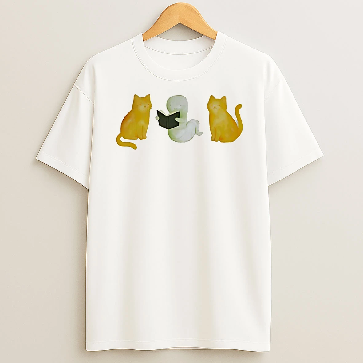 Bookworm Cats Circle T Shirt