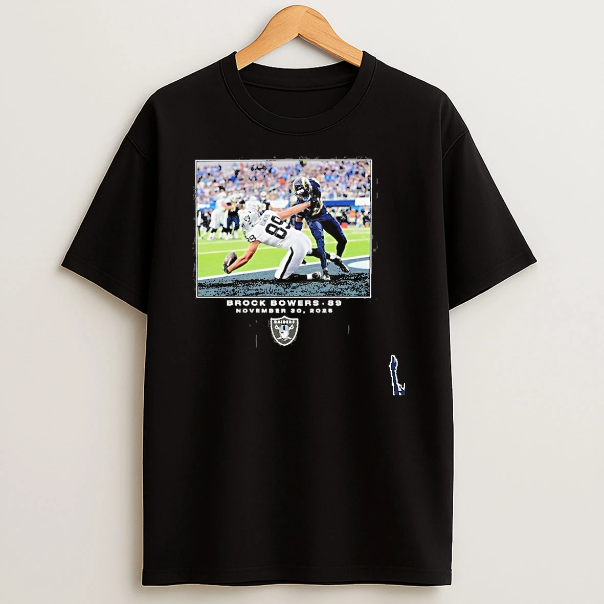 Brock Bowers Black Las Vegas Raiders Nfl 30 2025 Logo T Shirt