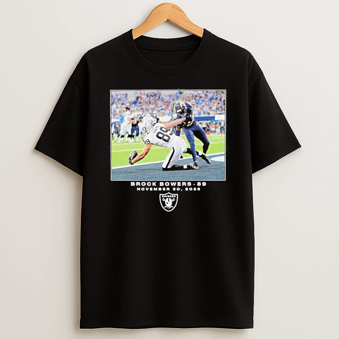 Brock Bowers Las Vegas Football Raiders Flash Features Week 13 T Shirt
