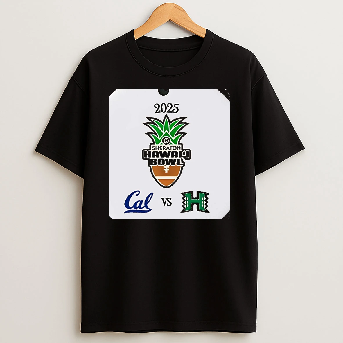 California Golden Bears Vs Hawaii Rainbow Warriors 2025 Hawaii Bowl Christmas T Shirt
