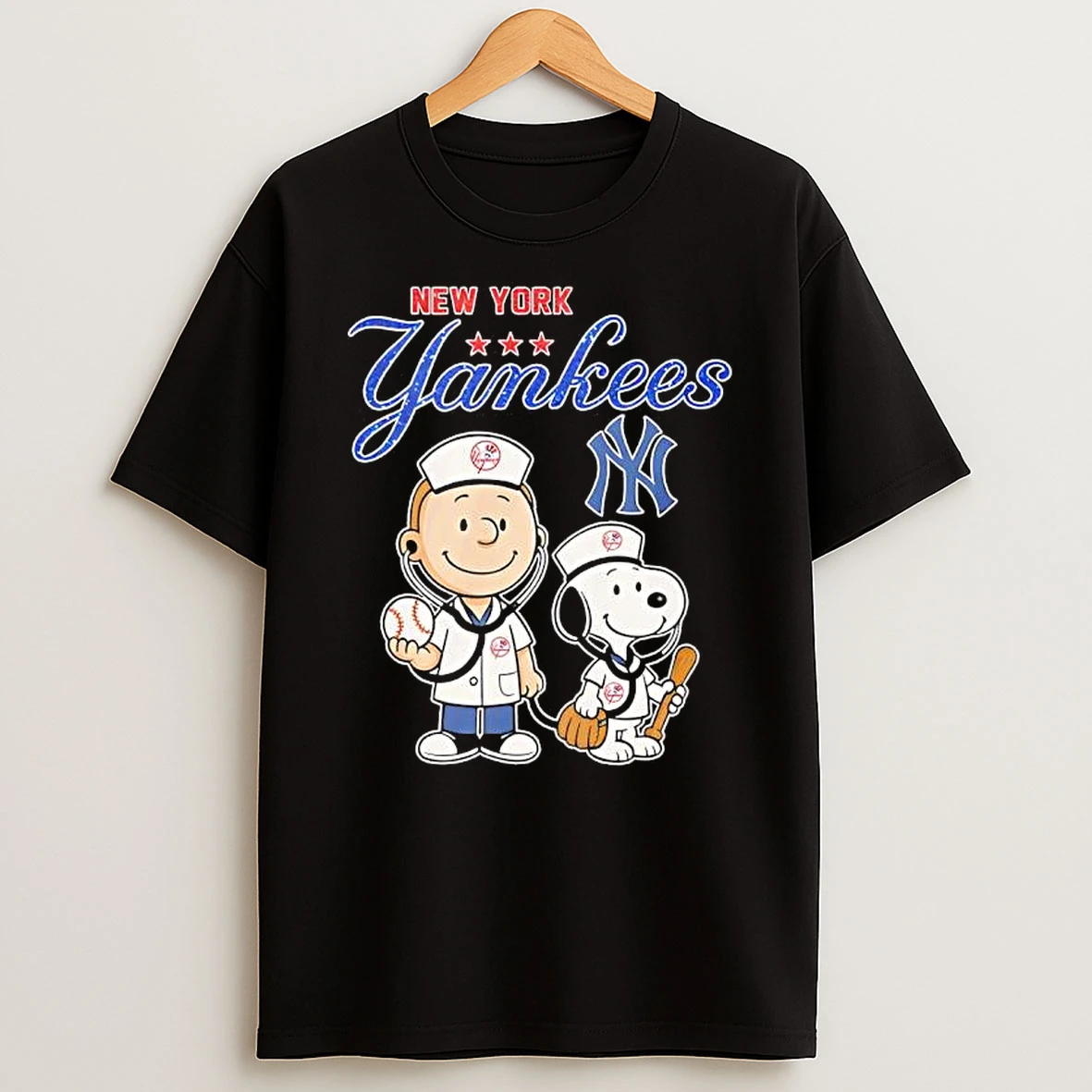 Charlie Brown And Snoopy New York Yankees Peanuts Nurse Appreciation T Shirt