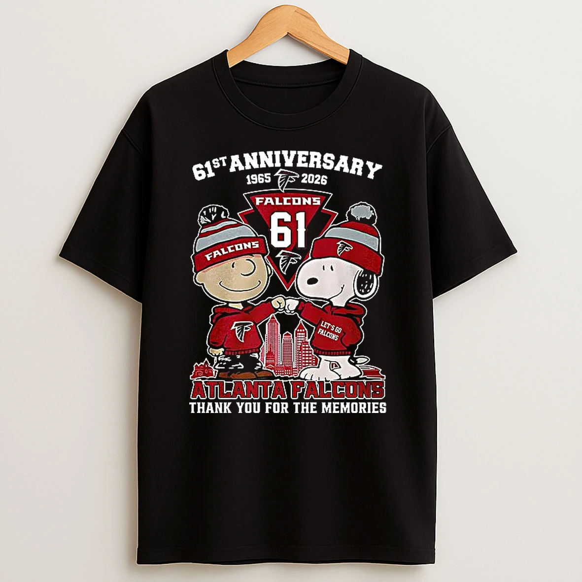 Charlie Brown Fist Bump Snoopy 61st Anniversary 1965 2026 Atlanta Falcons Thank You For The Memories Signature T Shirt