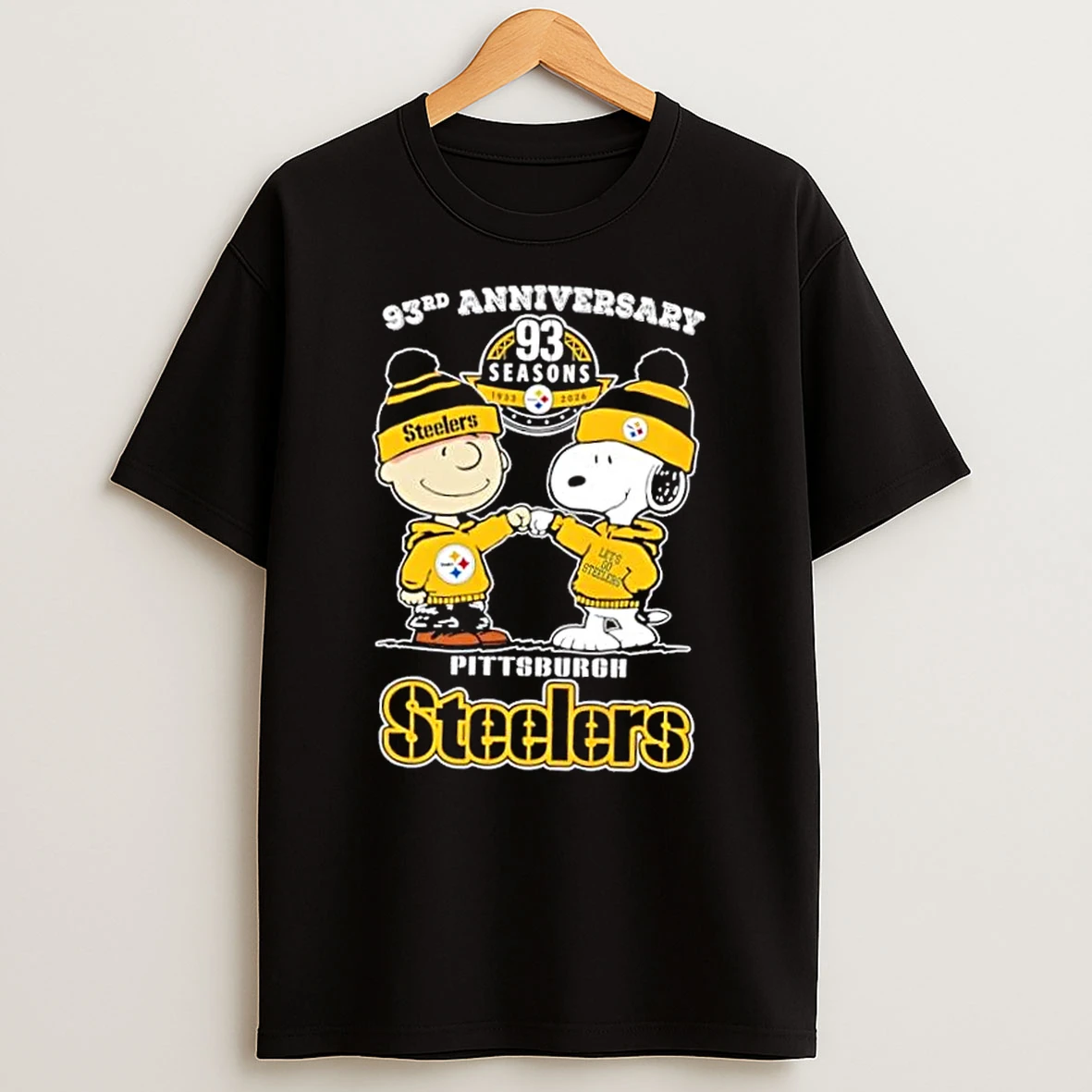 Charlie Brown Fist Bump Snoopy 93rd Anniversary 93 Seasons 1933 2026 Pittsburgh Steelers T Shirt