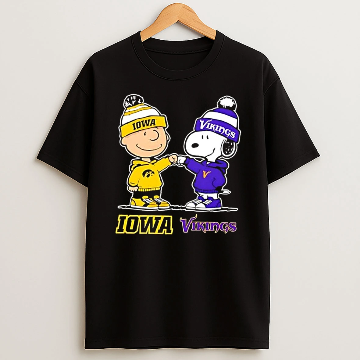 Charlie Brown Fist Bump Snoopy Iowa Hawkeyes X Minnesota Vikings T Shirt