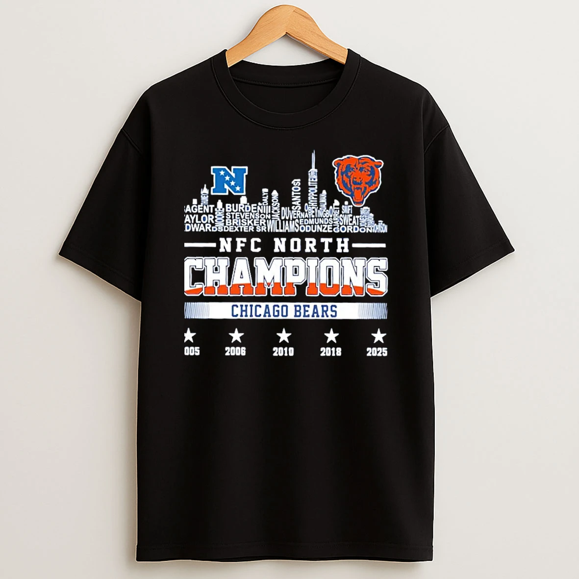 Chicago Bears 2025 Nfc North Champions 5 Time City Skyline T Shirt
