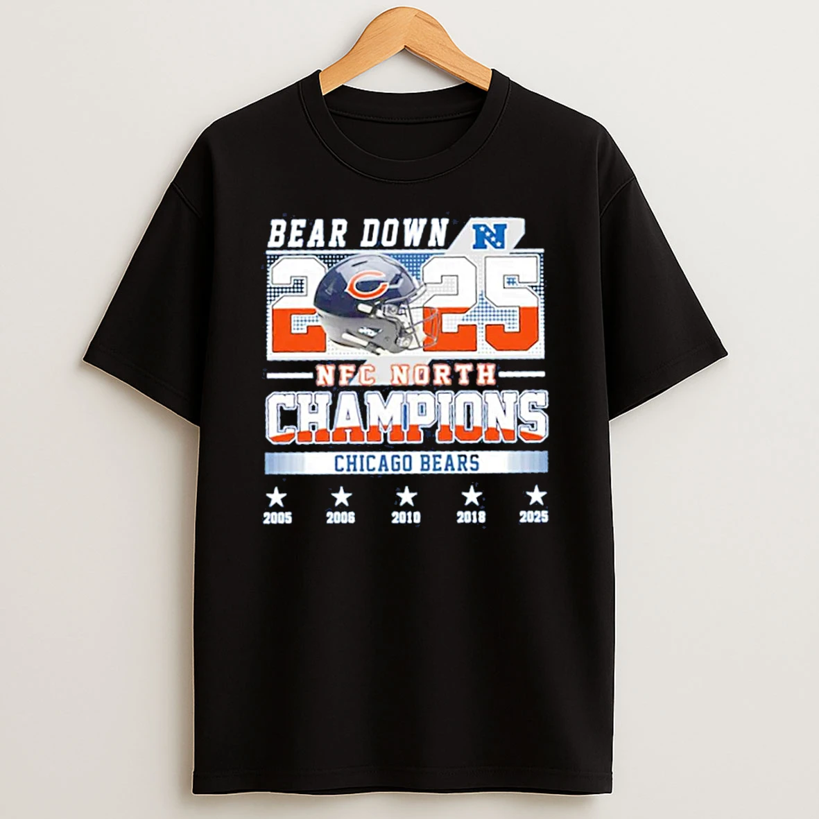 Chicago Bears 2025 Nfc North Champions Bear Down 5 Time Helmet T Shirt