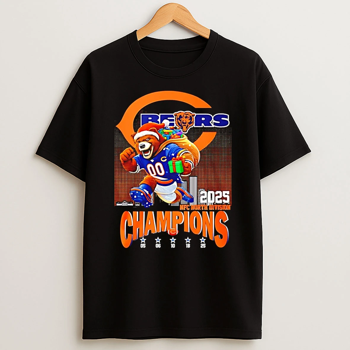 Chicago Bears 2025 Nfc North Division Champions 5 Time Mascot Christmas T Shirt