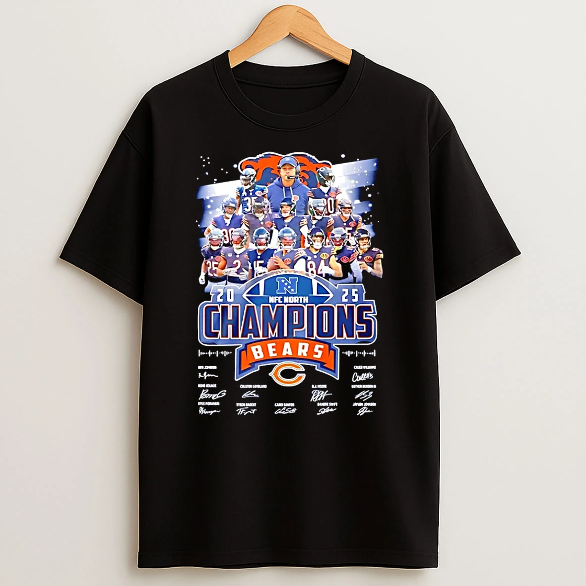 Chicago Bears Nfc North Champions 2025 Signatures T Shirt