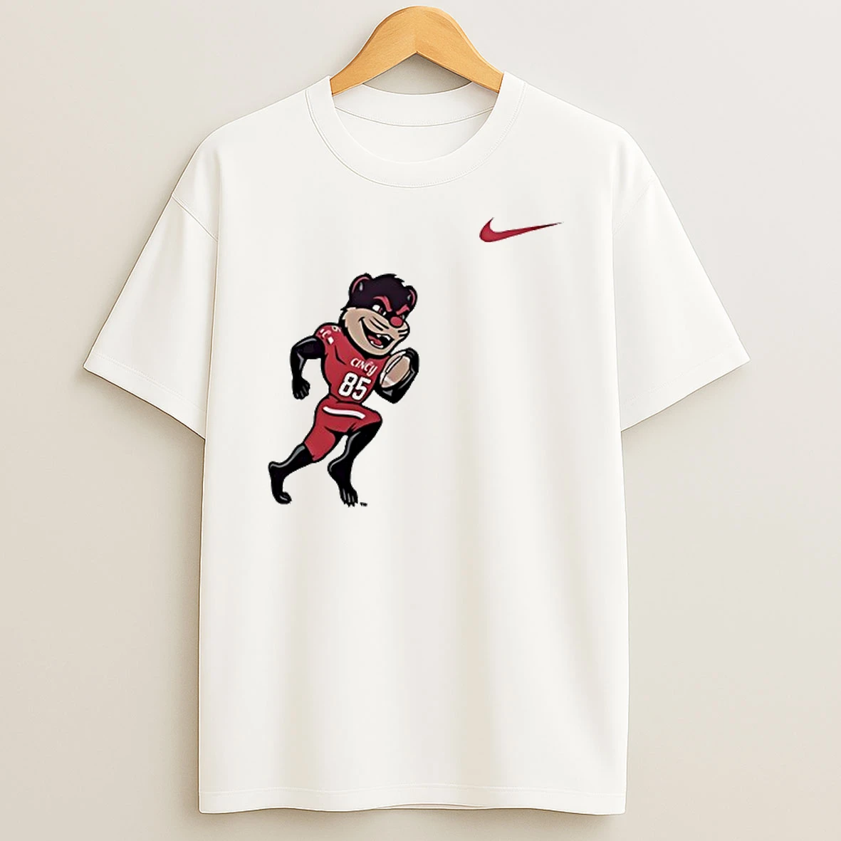 Cincinnati Bearcats Mascot Playing Football Circle T Shirt