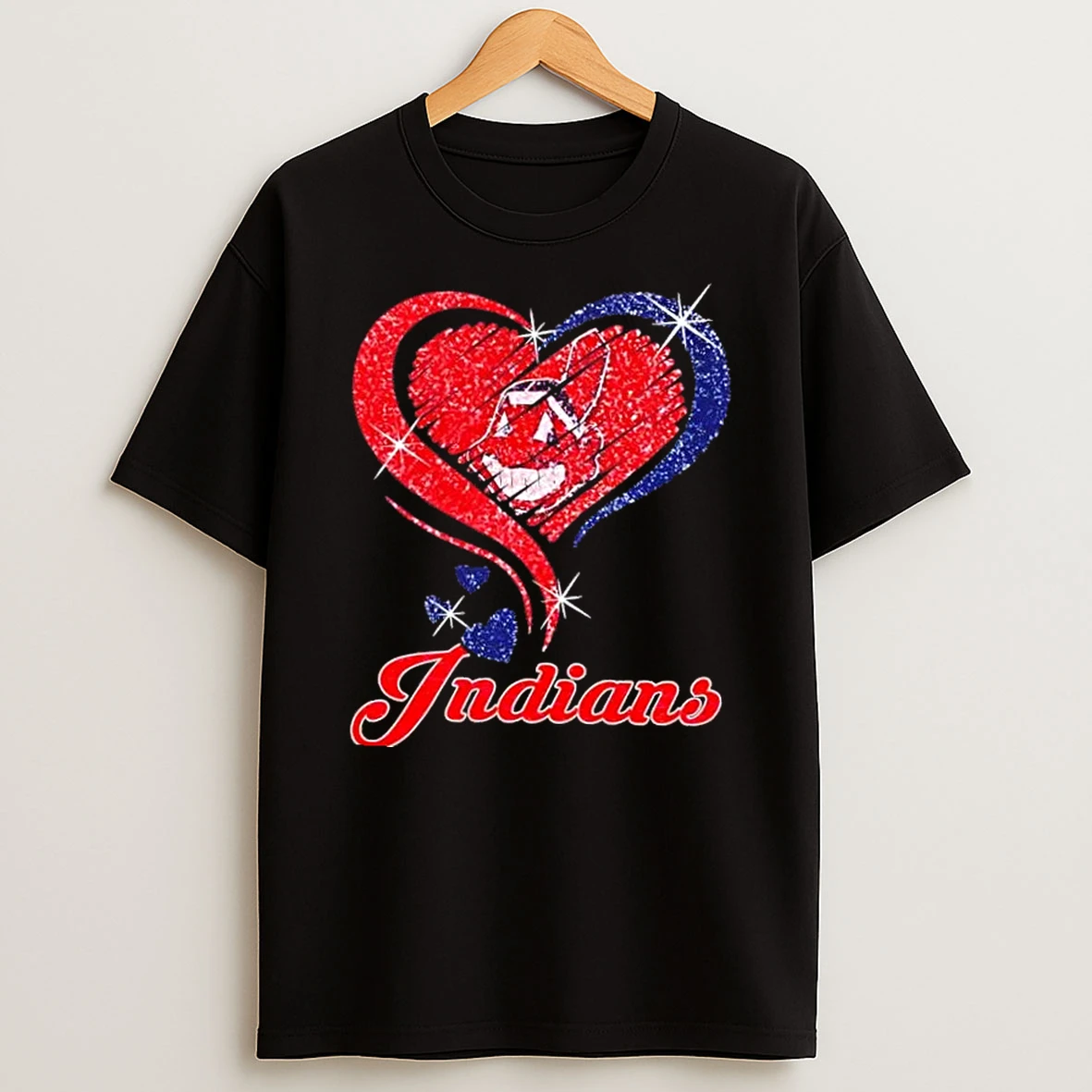 Cleveland Indians Baseball In Glitter Heart Fans T Shirt