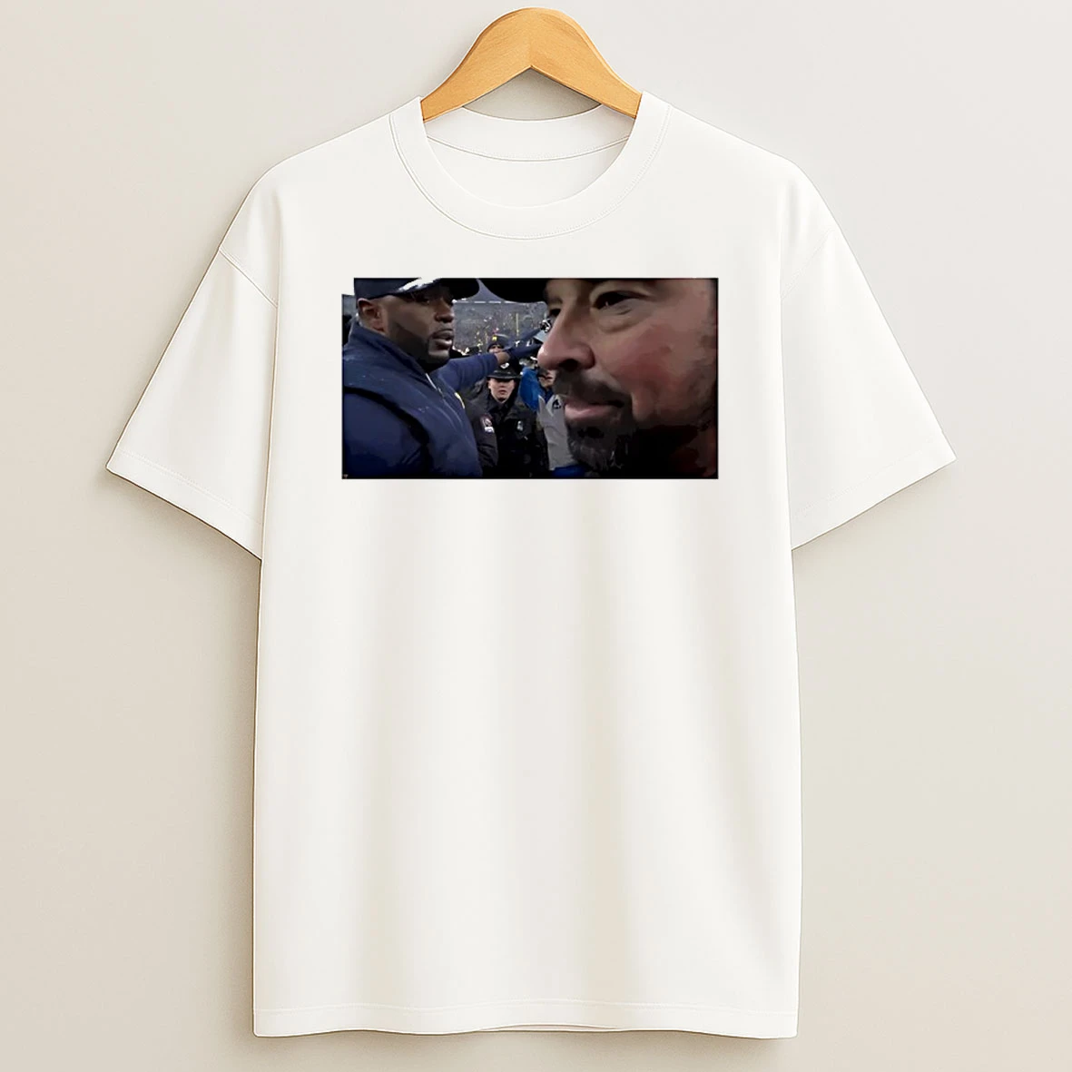 Dan Wetzel And Pete Thamel Photo T Shirt