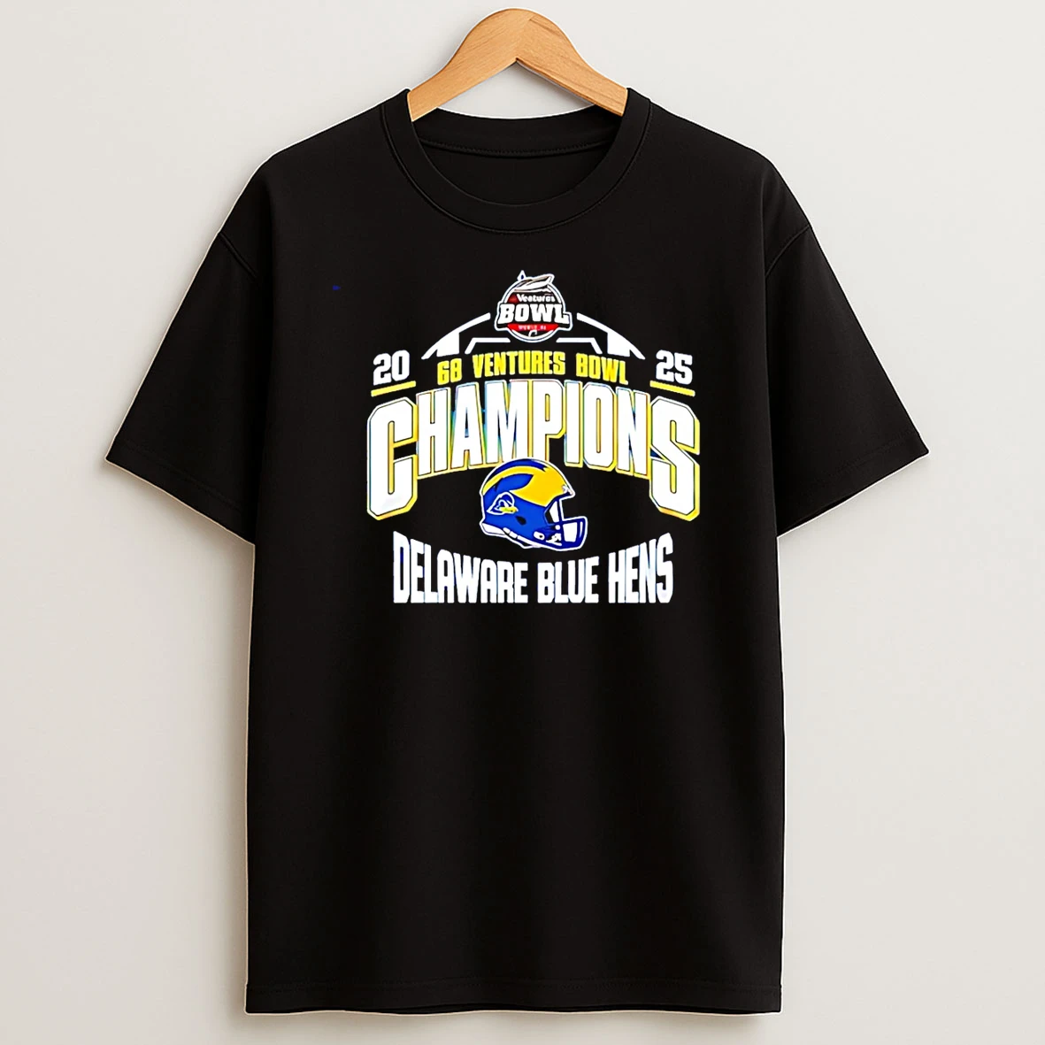 Delaware Fightin Blue Hens 2025 68 Ventures Bowl Champions Helmet T Shirt