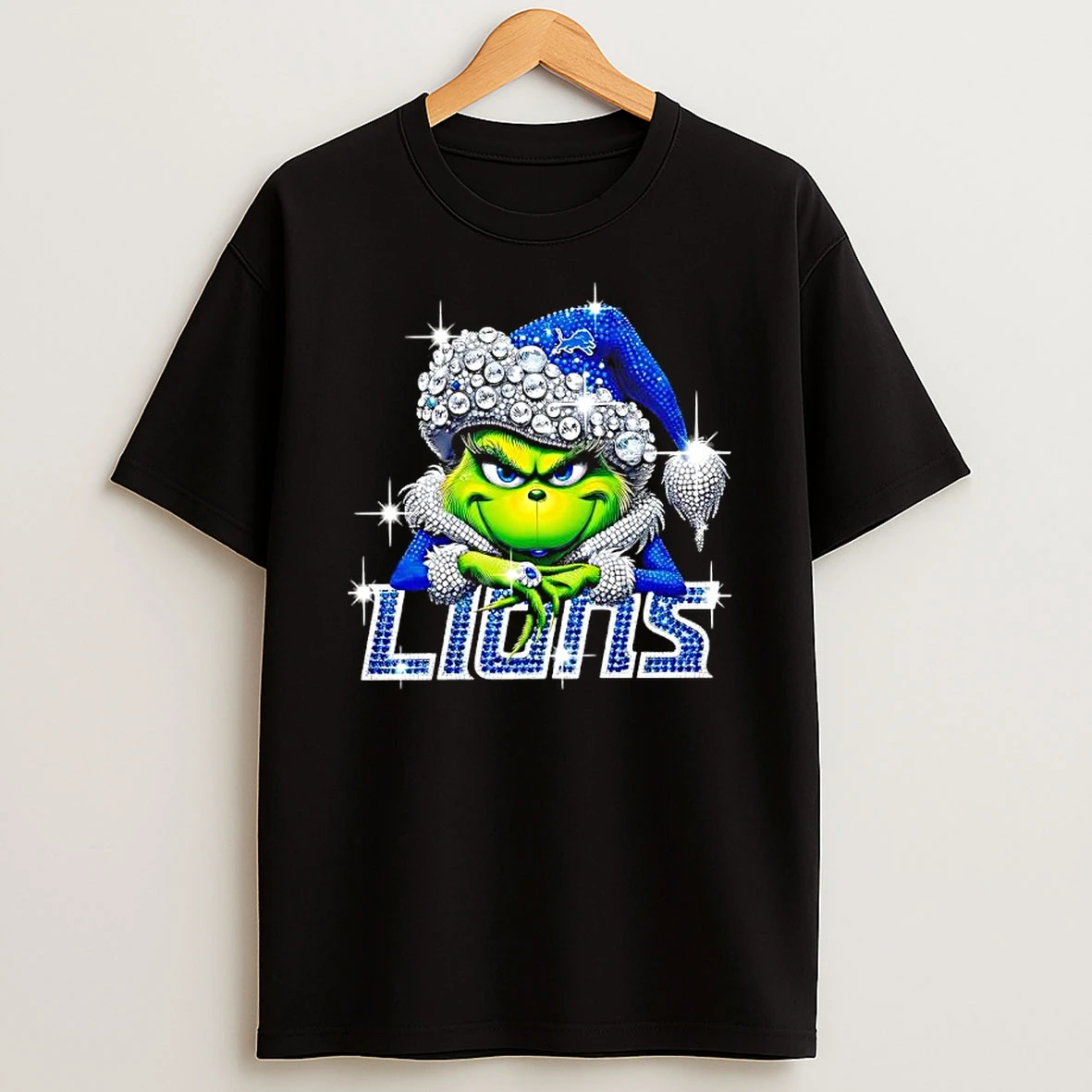 Detroit Lions Grinch Christmas Bling Santa Hat T Shirt