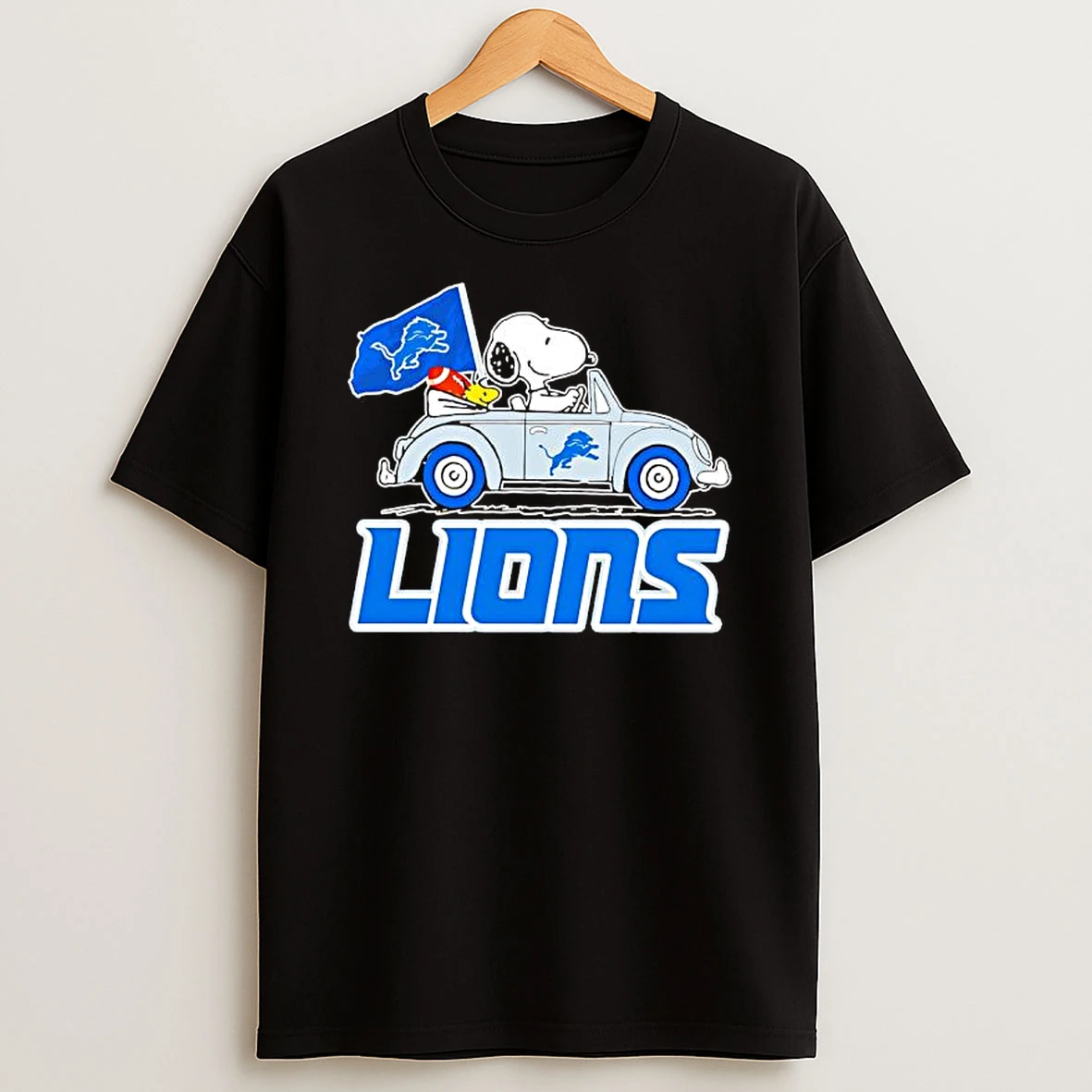 Detroit Lions Snoopy And Woodstock Graphic T Shirt