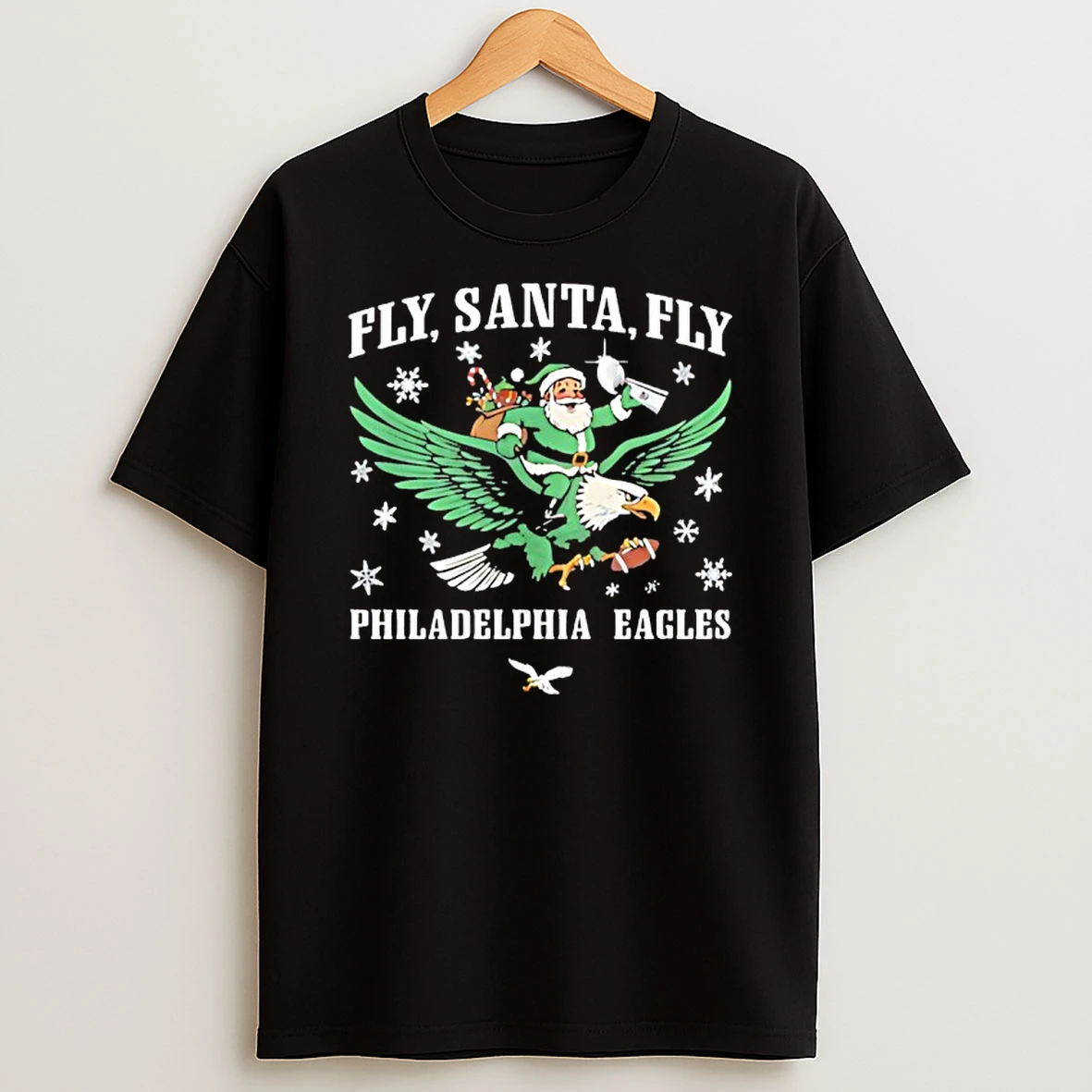 Fly Santa Fly Philadelphia Eagles Santa Claus And Eagle T Shirt