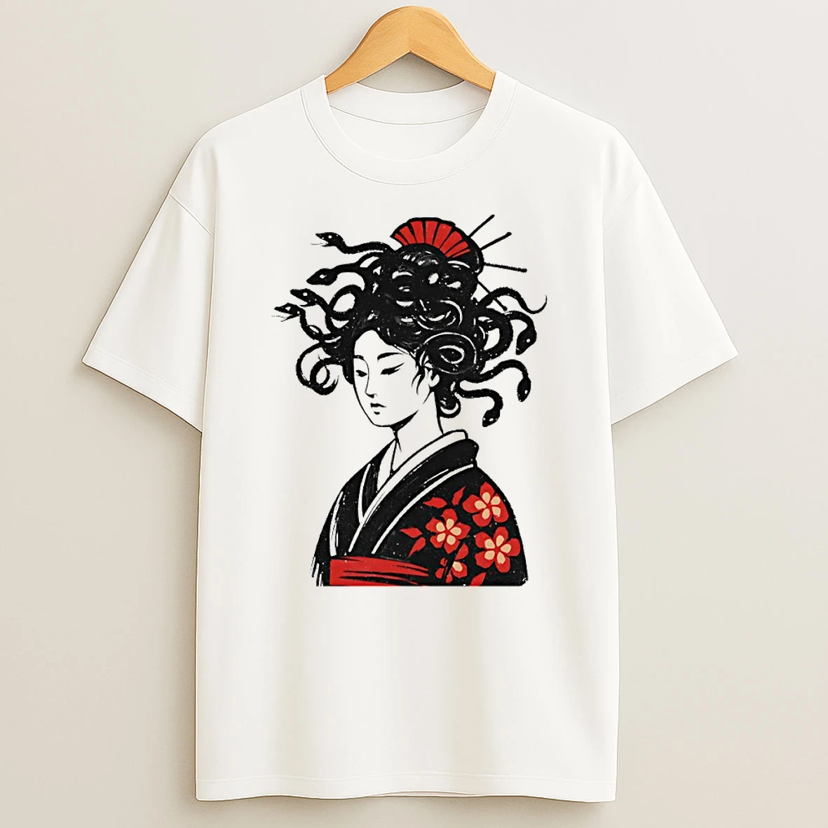 Geisha Mith Snake Hair Circle T Shirt