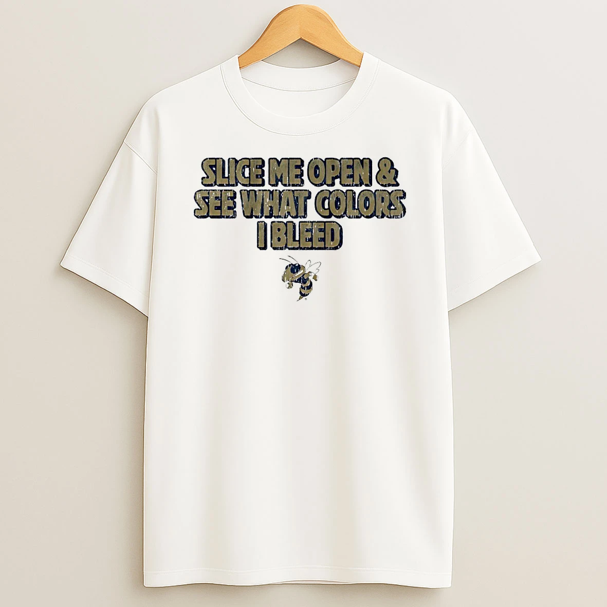 Georgia Tech Yellow Jackets Slice Me Open And See What Colors I Bleed Circle T Shirt