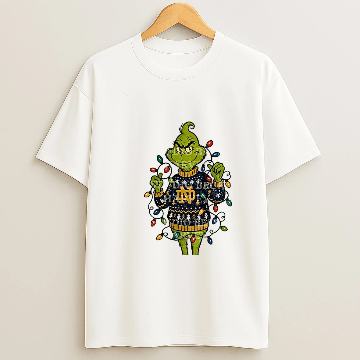 Grinch Santa Notre Dame Fighting Irish Football Christmas 2025 T Shirt