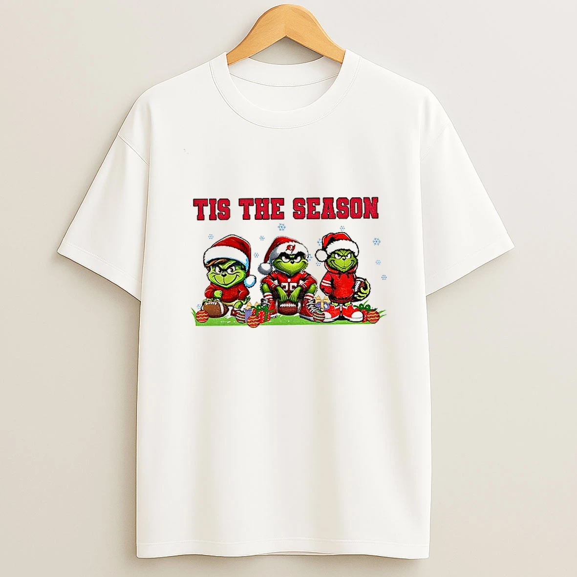 Grinch Santa Hat Tampa Bay Buccaneers Nfl Football Tis The Season Christmas T Shirt